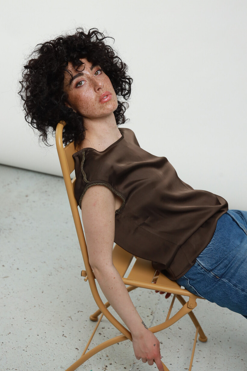 Susy Mix rövid ujjú blúz Lurex részlettel.